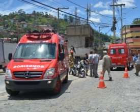 Acidente entre carro e moto deixa ferido em Conselheiro Paulino