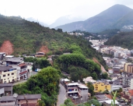 Obras de contenção de encostas na Vilage continuam paralisadas