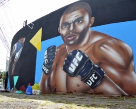 Muro ganha arte em homenagem ao lutador friburguense Edson Barboza 