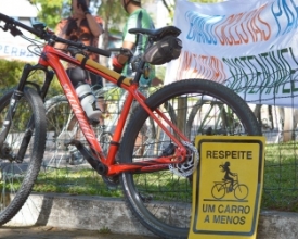 Ciclistas voltam a pressionar governo por ciclovias em Friburgo