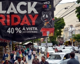 Lojas cheias, bolsas vazias: friburguenses cautelosos nesta Black Friday