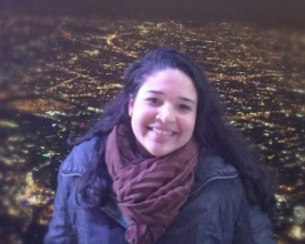 Selecionada para estudar na Suécia, universitária vai à luta por viagem