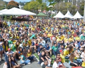 Jogo do Brasil nas quartas de final volta a alterar a rotina da cidade