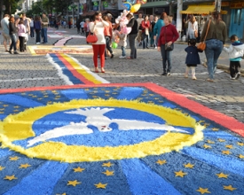 Corpus Christi: um espetáculo de fé e cores