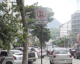 Uso de celular ao volante e fila dupla: as  maiores infrações no trânsito friburguense
