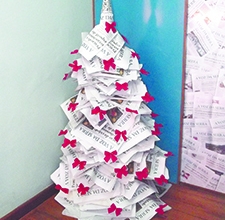 Clássica ou inovadora, árvore de Natal continua  com lugar de honra em vários espaços da cidade
