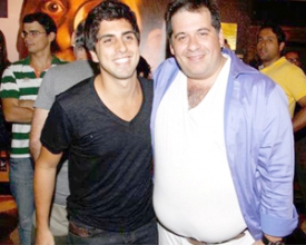 Comédia com Gabriel Louchard  é atração amanhã no Municipal