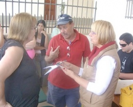 Vítimas das chuvas recebem donativos em Campo do Coelho