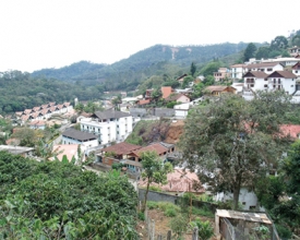 Nas Braunes, o lixo  esconde as belezas 