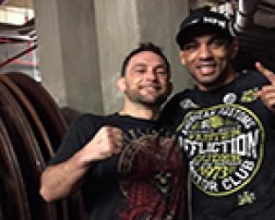Edson Barboza assume a  6ª colocação no ranking dos pesos-leves do UFC