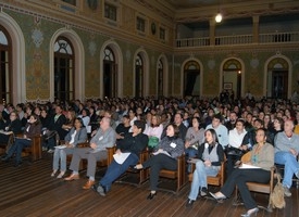 Cursos gratuitos oferecem qualificação socioprofissional à população