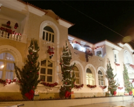 Decoração natalina embeleza vários pontos do município