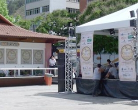 Festival de Truta é aberto oficialmente com solenidade na Praça Dermeval 