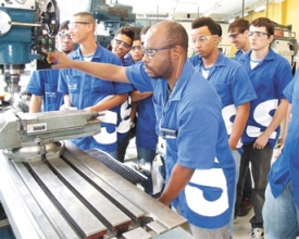 Educadores e empresariado apontam os  desafios atuais do mercado de trabalho