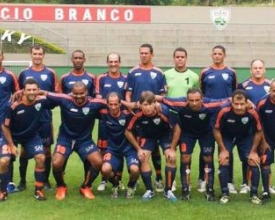 Stucky bate Unidos do Alto e fatura Copa de Veteranos 2015