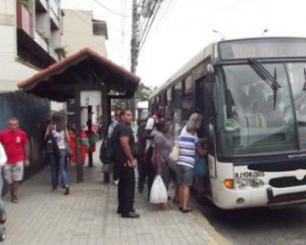 Prefeitura mantém decisão e ônibus intermunicipais não param mais no Centro