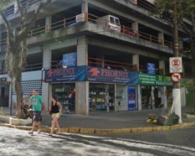 Homem armado assalta loja no Centro