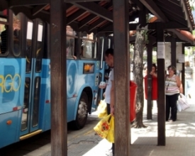 Mudanças em linhas de ônibus geram reclamações de usuários
