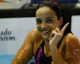 Jhennifer Alves é ouro na Copa do Mundo de natação na Rússia