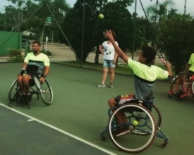 Cadeirantes terão treinamento de badminton em Friburgo