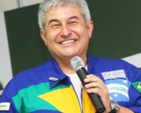 Marcos Pontes: um astronauta com os pés no chão