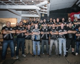 Motoclube americano homenageia policiais em Nova Friburgo