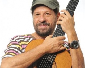 João Bosco faz show hoje no Teatro Municipal