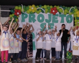 Mini chefs premiados em projeto do Rotary Olaria em parceria com a prefeitura