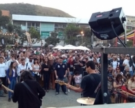 Rock do Agasalho reunirá 8 bandas domingo à tarde na praça