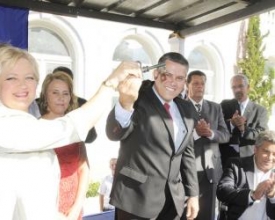 Rogério Cabral recebe a chave da cidade de seu antecessor