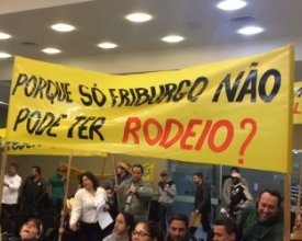 Grupo faz ato na Câmara favorável à liberação de rodeios